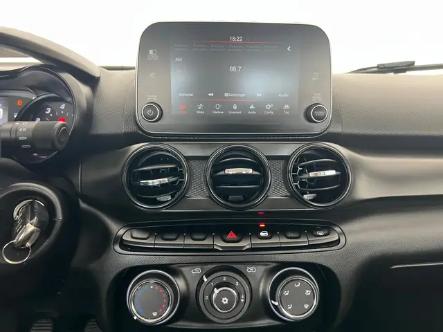 Carro Fiat Cronos 2024 Drive 1.3