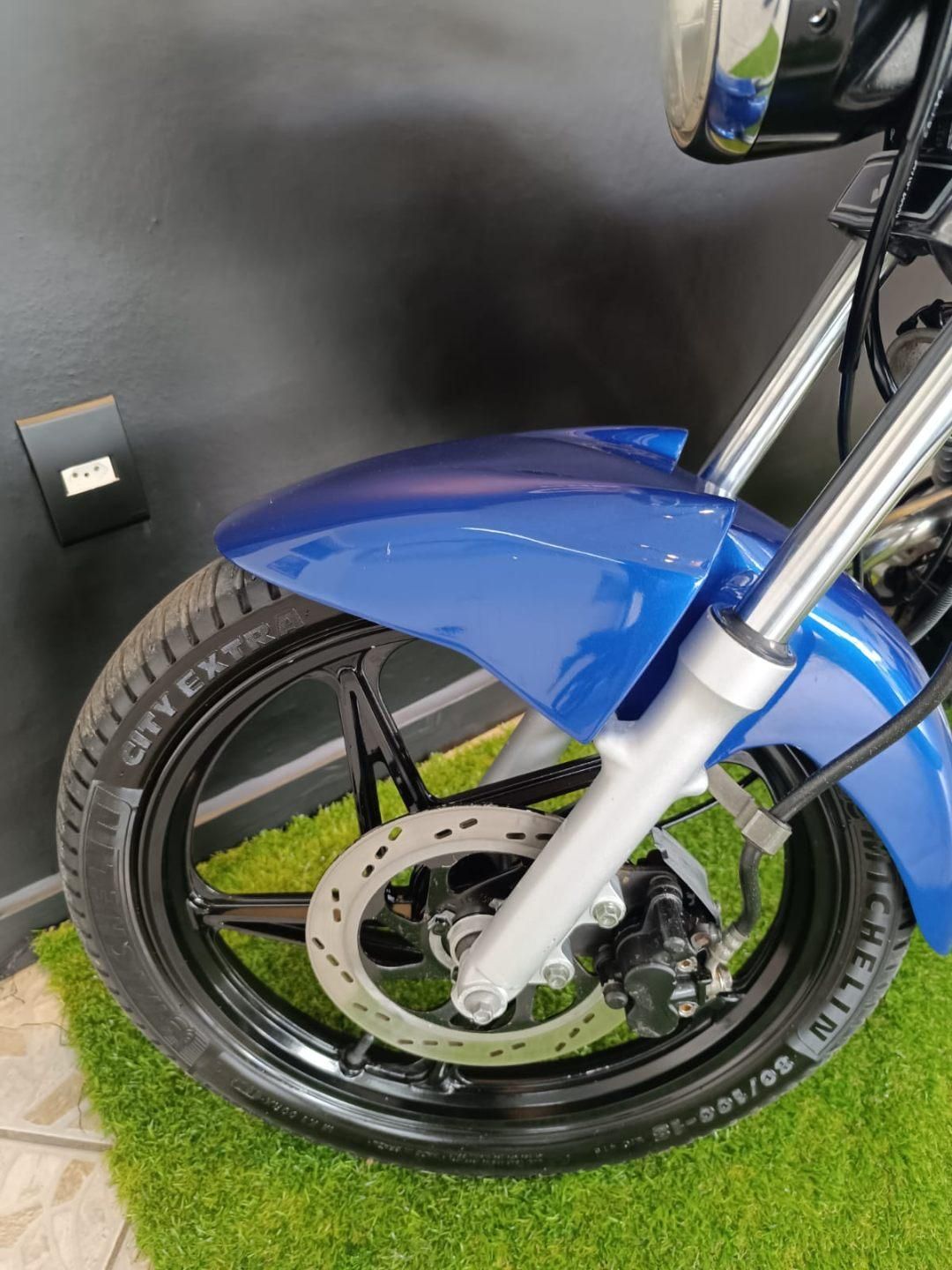 Suzuki En 125