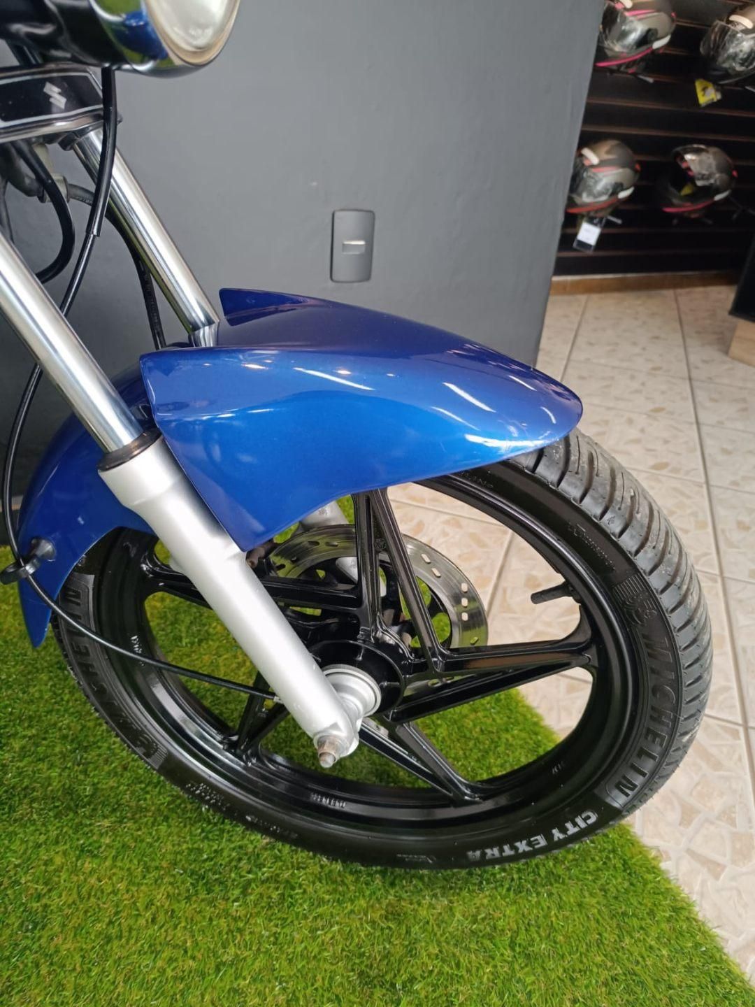 Suzuki En 125