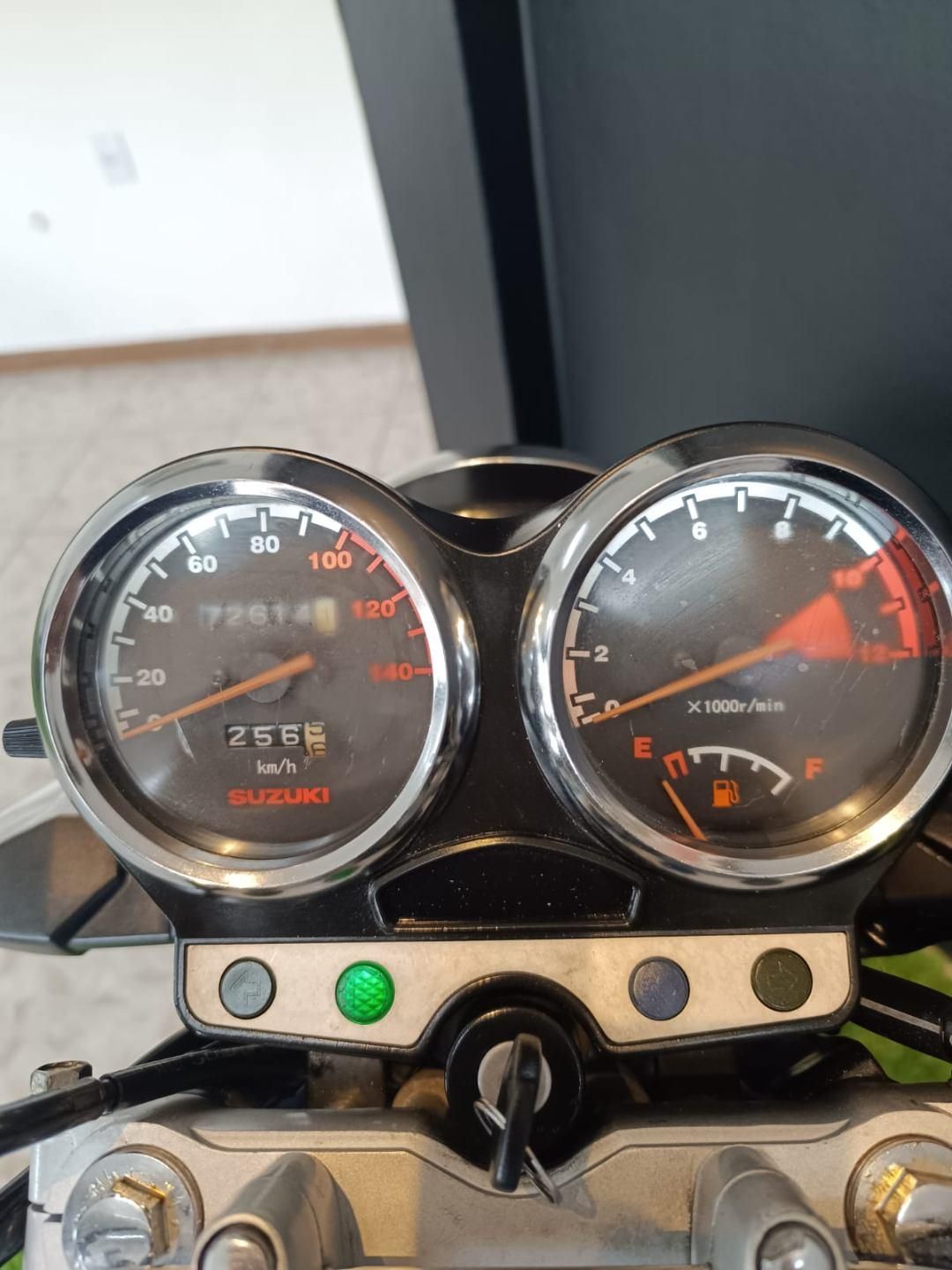 Suzuki En 125