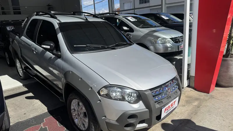 Fiat Strada Adventure 1.8 16V (Flex) (Cabine Dupla)