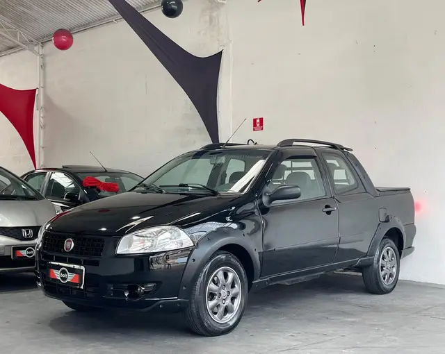 Carro Fiat Strada 2011 Working Celeb.1.4 Fire Flex 8V CD