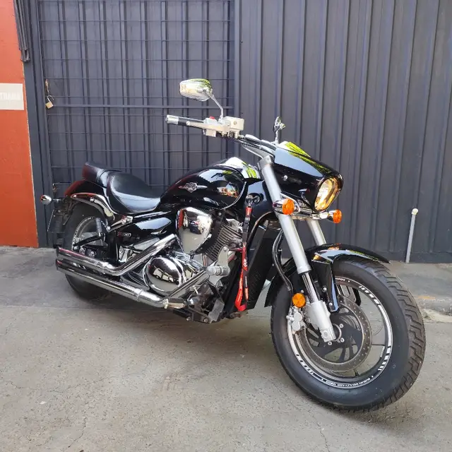 Carro Suzuki Boulevard 2015 M800