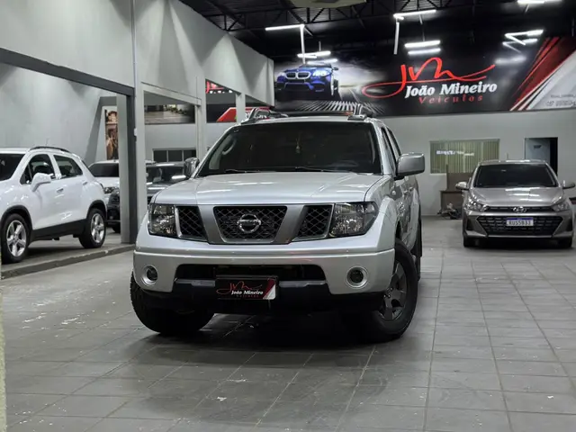 Carro Nissan Frontier 2012 LE Attack 2.5 4X4 (Cab.Dupla) (aut)