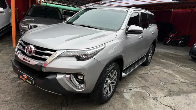 Carro Toyota SW4 2019 2.8 TDI SRX 5L 4x4 (Aut)