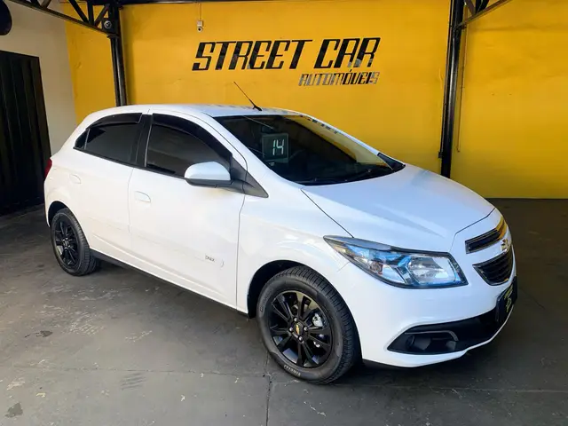 Carro Chevrolet Onix 2014 1.4 LTZ SPE/4