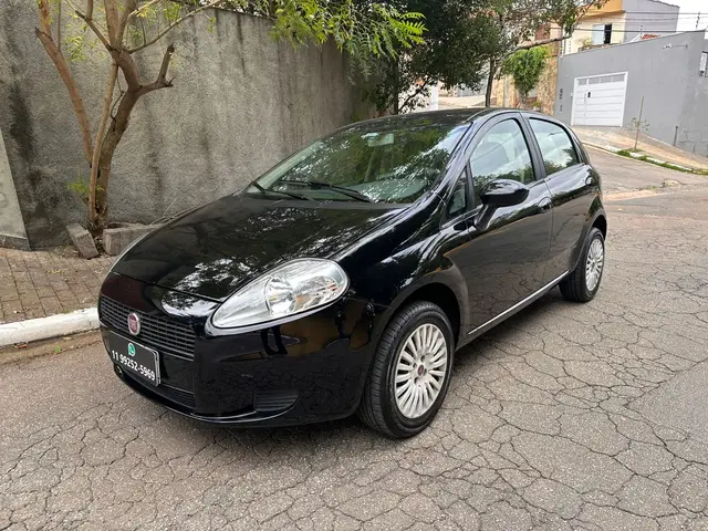 Carro Fiat Punto 2011 Attractive 1.4 (Flex)