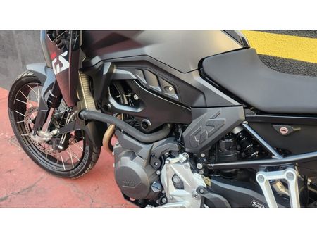 F900R Sport Plus