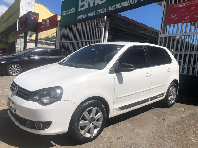 Carro Volkswagen Polo 2013 Hatch. Sportline 1.6 8V (Flex)
