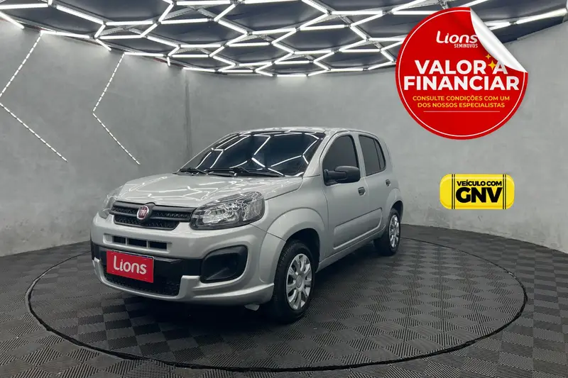 Fiat Uno Attractive 1.0 8V (Flex) 4p