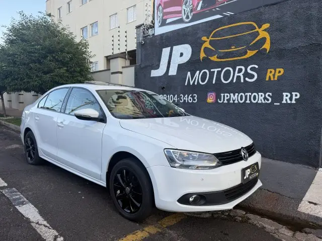 Carro Volkswagen Jetta 2014 2.0 Comfortline Tiptronic (Flex)