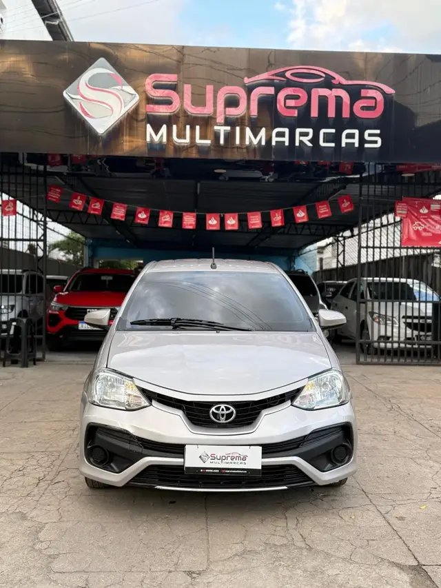 Carro Toyota Etios Sedan 2018 XS 1.5 (Flex)