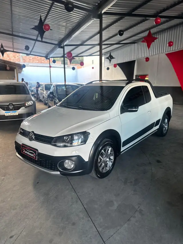 Carro Volkswagen Saveiro 2014 Cross 1.6 (Flex) (cab. estendida)