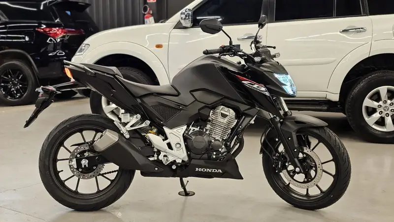 Honda CB 300F Twister (CBS)
