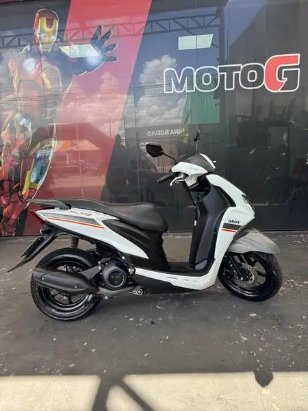 Yamaha Fluo ABS