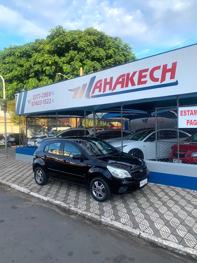 Carro Chevrolet Agile 2011 LTZ 1.4 8V (Flex)