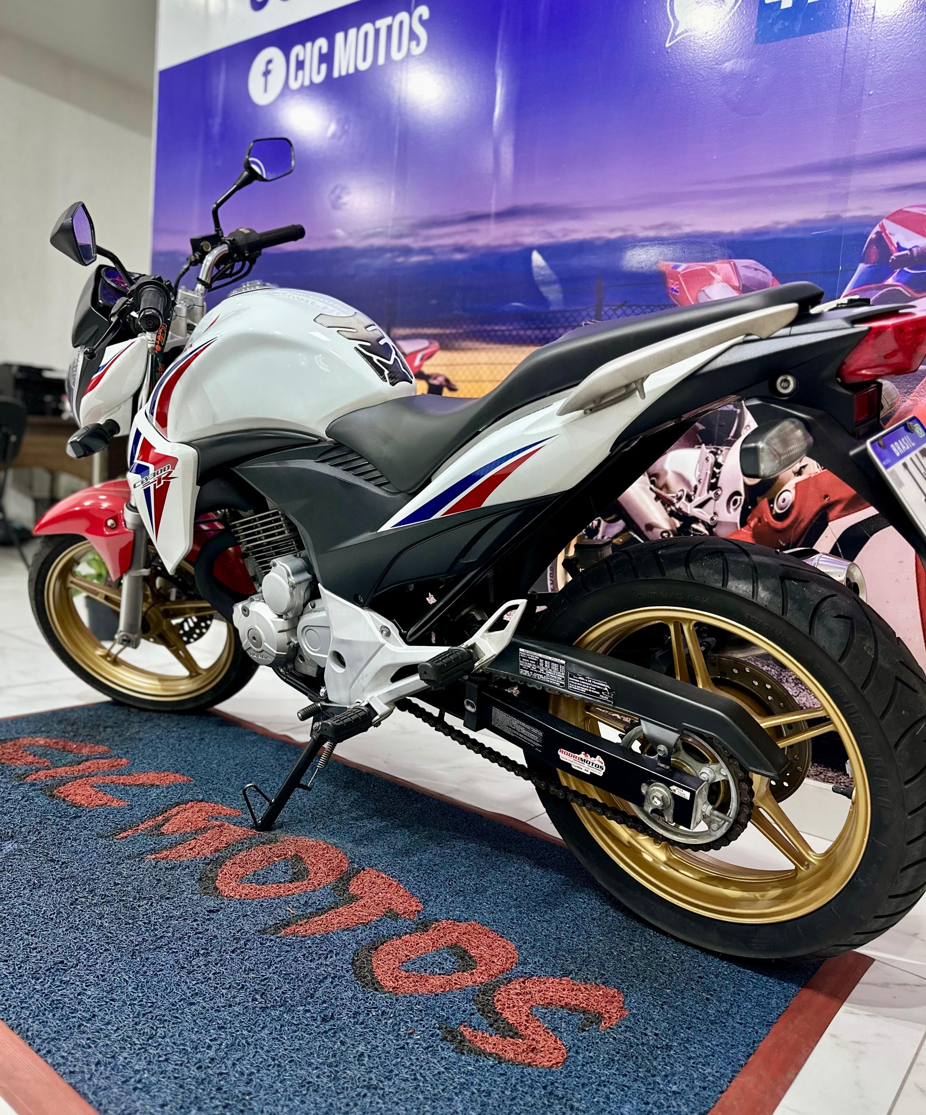Honda CB 300R