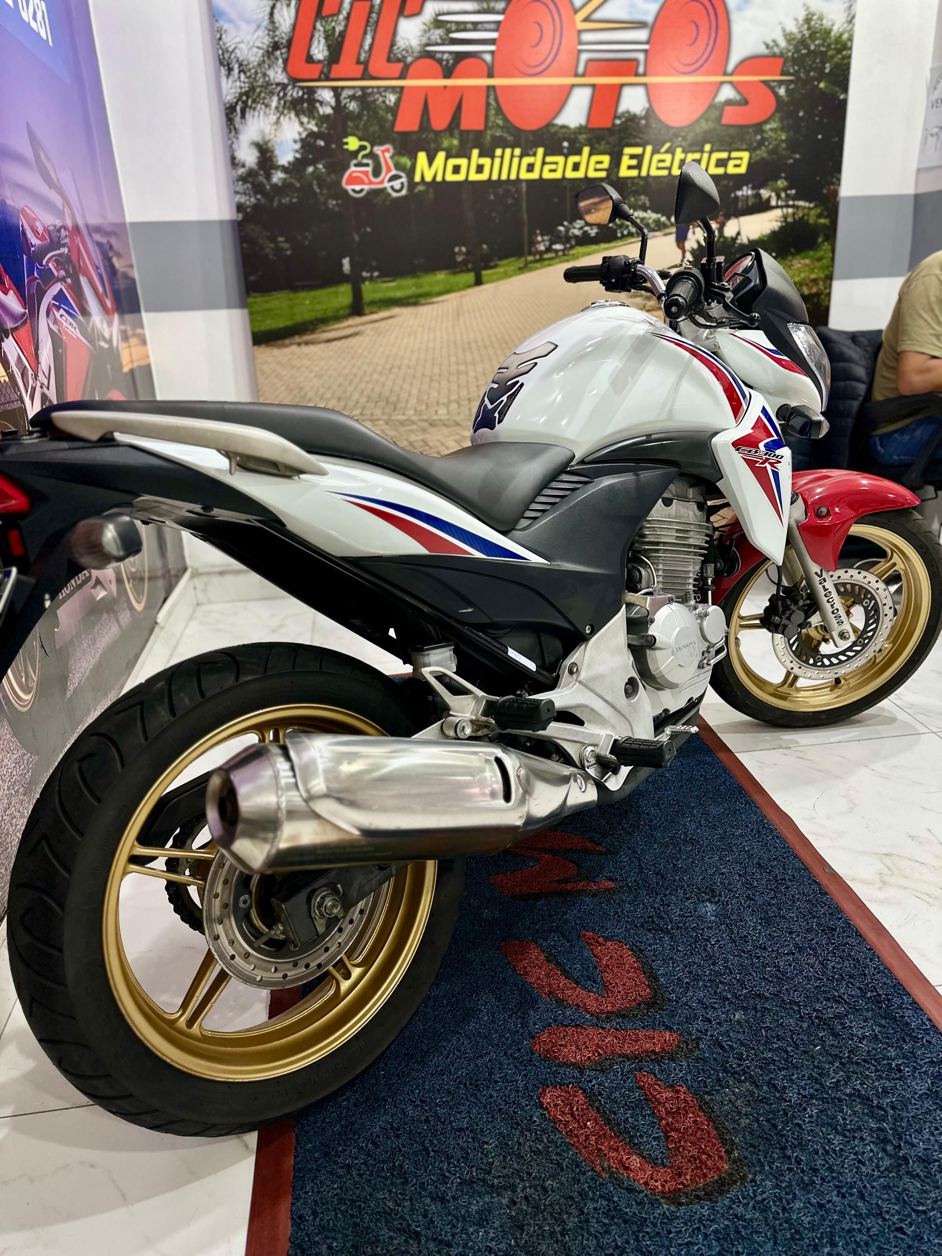 Honda CB 300R