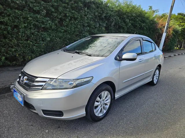Carro Honda City 2013 LX 1.5 16V (flex)