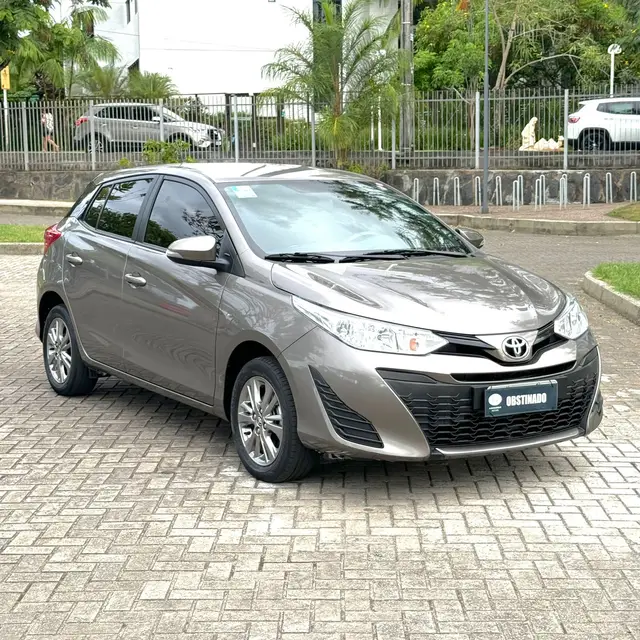 Carro Toyota Yaris 2020 1.5 XL Plus Connect CVT (Flex)