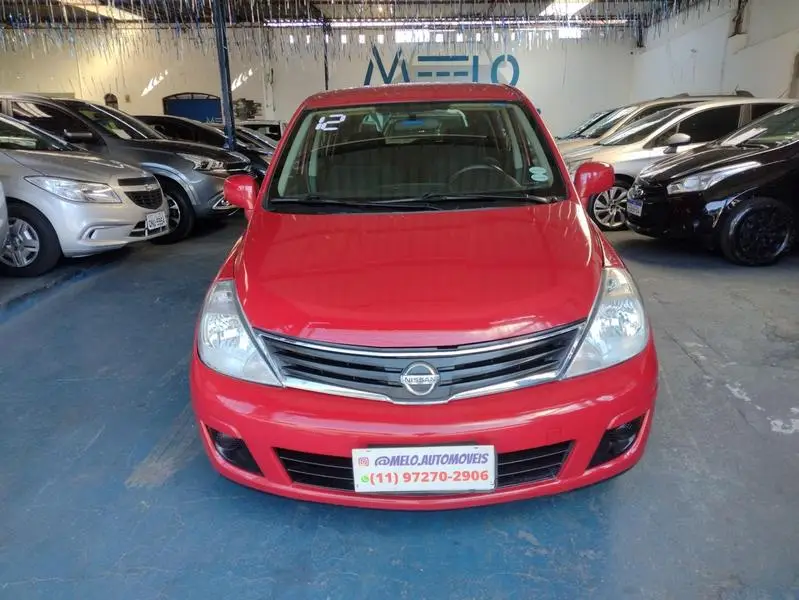 Nissan Tiida S 1.8 (flex)
