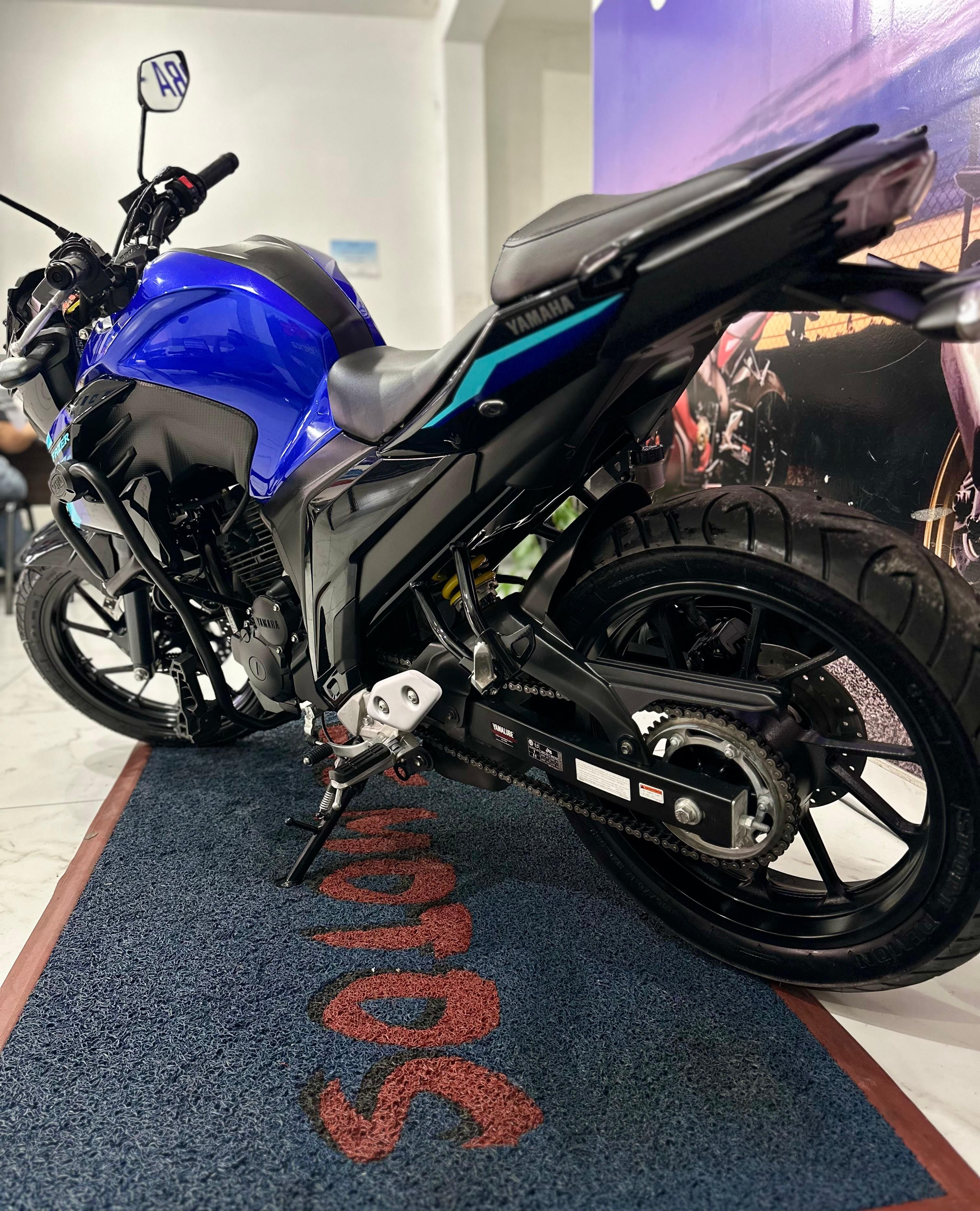 Yamaha Fazer FZ25