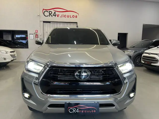 Carro Toyota Hilux Cabine Dupla 2021 SRX 2.8 TDI CD 4x4 (Aut)