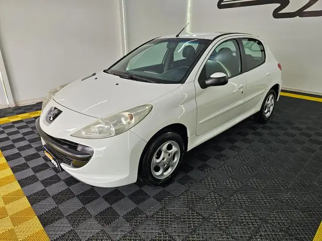 Carro Peugeot 207 2014 XR 1.4 Flex 8V 5p