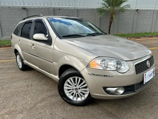 Carro Fiat Palio Weekend 2012 Attractive 1.4 8V (Flex)