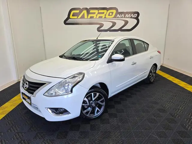 Carro Nissan Versa 2017 1.6 16V Unique CVT (Flex)