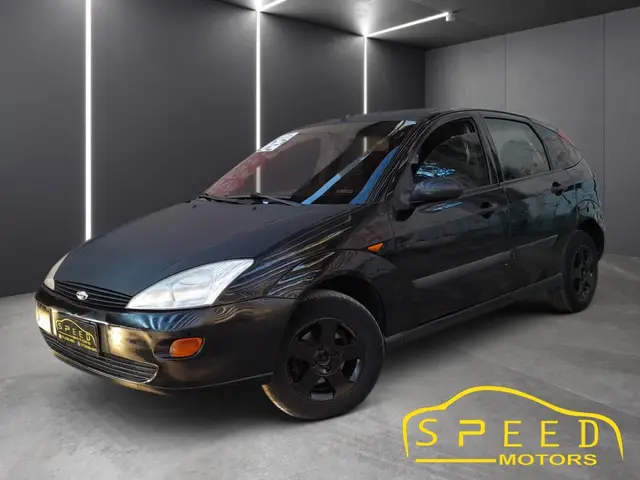 Carro Ford Focus Hatch 2002 GL 1.8 16V
