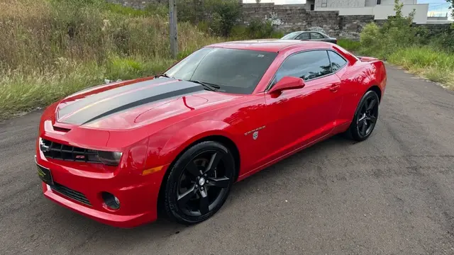 Carro Chevrolet Camaro 2011 SS 6.2
