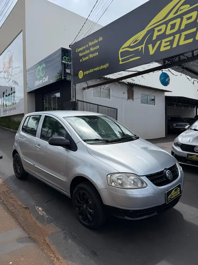 Carro Volkswagen Fox 2010 Plus 1.6 8V (Flex)