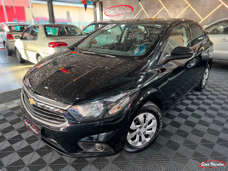 Chevrolet Onix 1.0 LT SPE/4