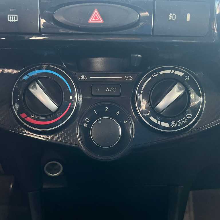 alt=