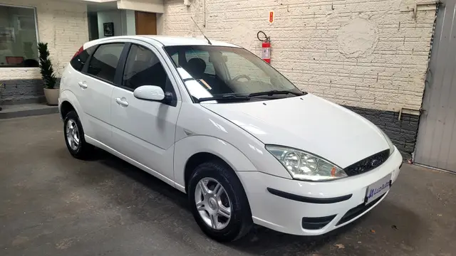 Carro Ford Focus Hatch 2007 GLX 1.6 8V