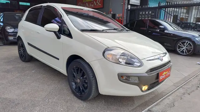 Carro Fiat Punto 2015 Essence 1.6 16V (Flex)