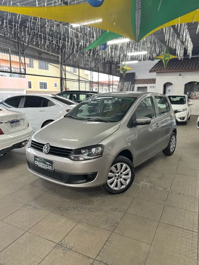 Carro Volkswagen Fox 2012 1.0 8V (Flex) 2p