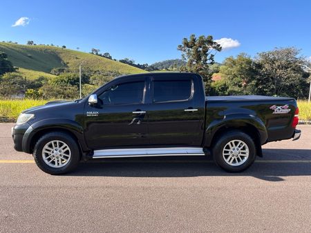Hilux Cabine Dupla Hilux 3.0 TDI 4x4 CD SRV Top (Aut)
