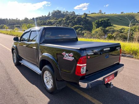 Hilux Cabine Dupla Hilux 3.0 TDI 4x4 CD SRV Top (Aut)