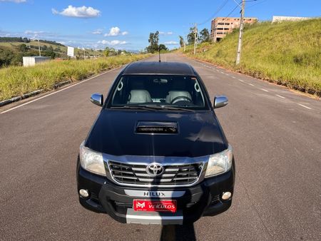 Hilux Cabine Dupla Hilux 3.0 TDI 4x4 CD SRV Top (Aut)