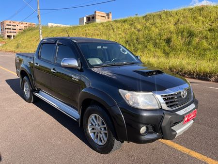 Hilux Cabine Dupla Hilux 3.0 TDI 4x4 CD SRV Top (Aut)