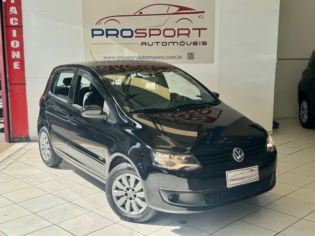 Carro Volkswagen Fox 2011 1.6 8V (Flex)