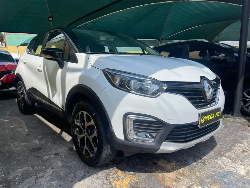 Renault Captur Intense 1.6 16v SCe CVT (Flex)
