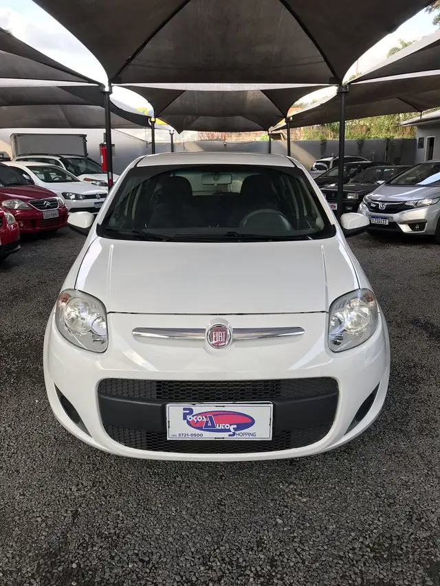 Carro Fiat Palio 2014 Attractive 1.0 8V (Flex)
