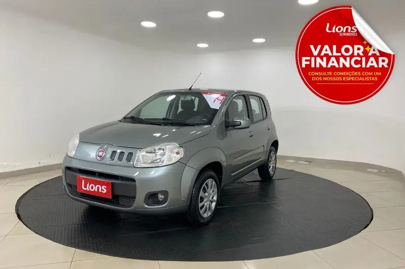 Fiat Uno Vivace 1.0 8V (Flex) 4p
