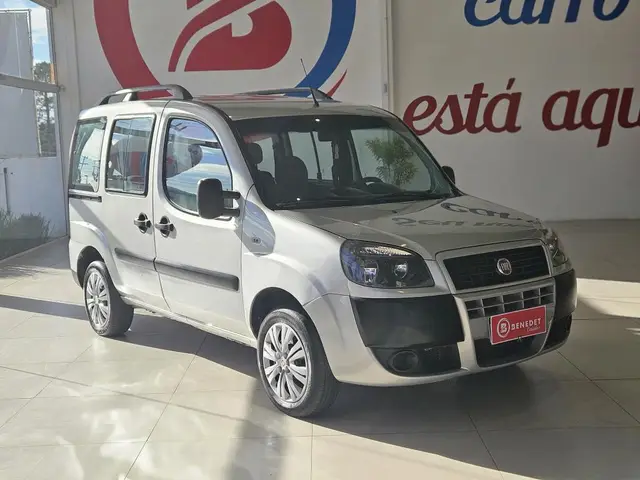 Carro Fiat Doblò 2021 Essence 1.8 16V (Flex)