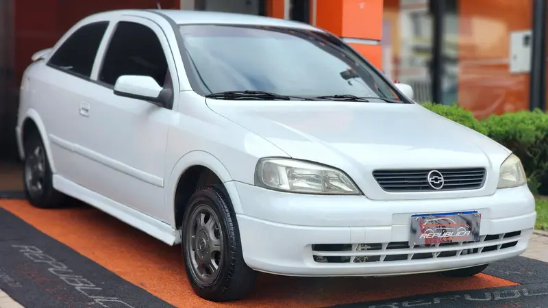 Chevrolet Astra Hatch GL 1.8 MPFi