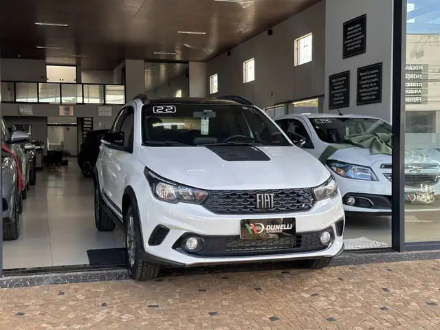 Carro Fiat Argo 2022 Trekking 1.3 (Flex)