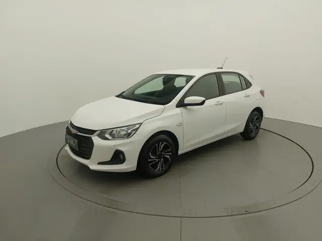 Carro Chevrolet Onix Plus 2024 LT 1.0